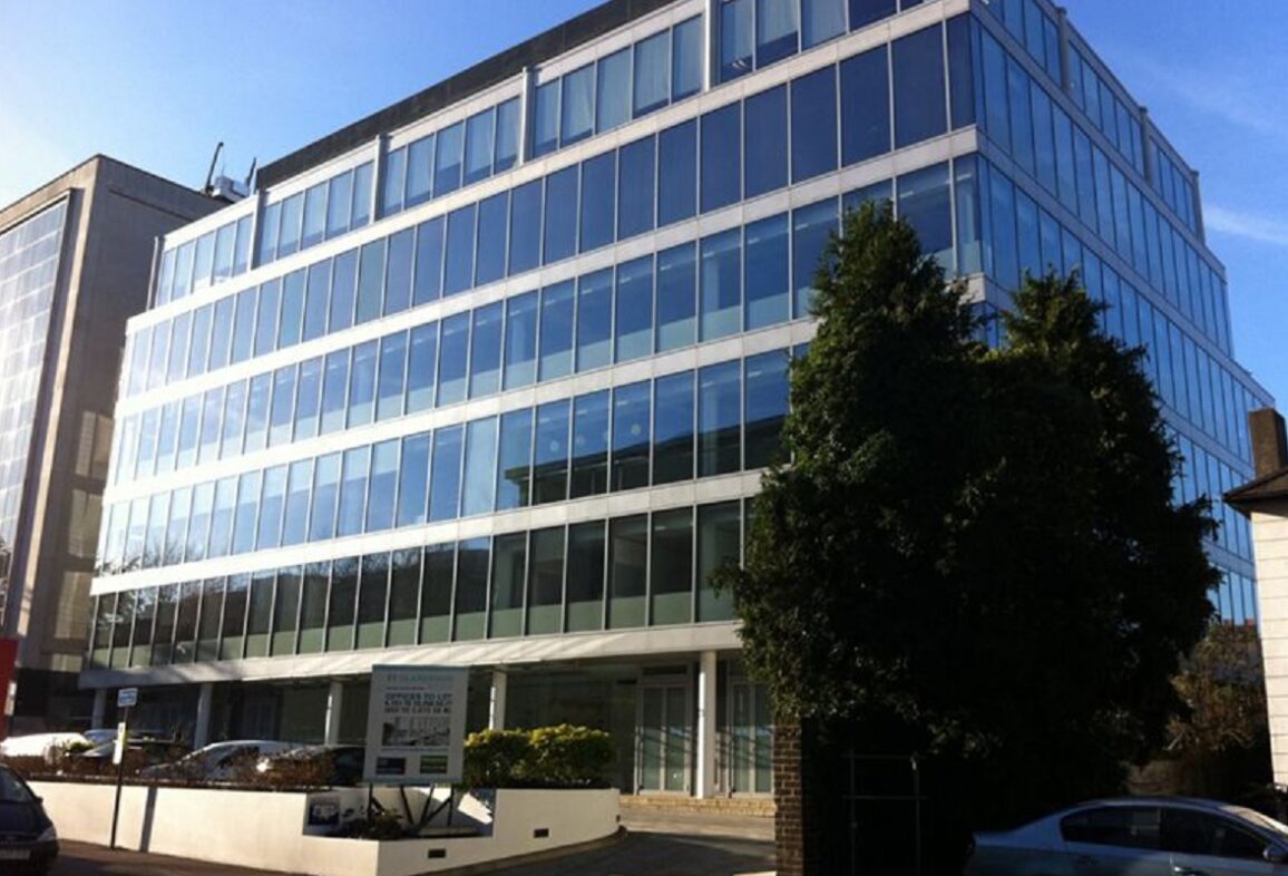 Watford, Clarendon Road Image