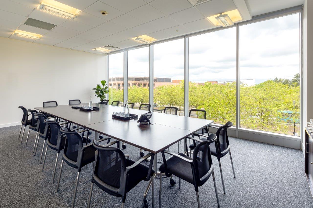Milton Keynes Pinnacle Silbury Meeting Rooms 15
